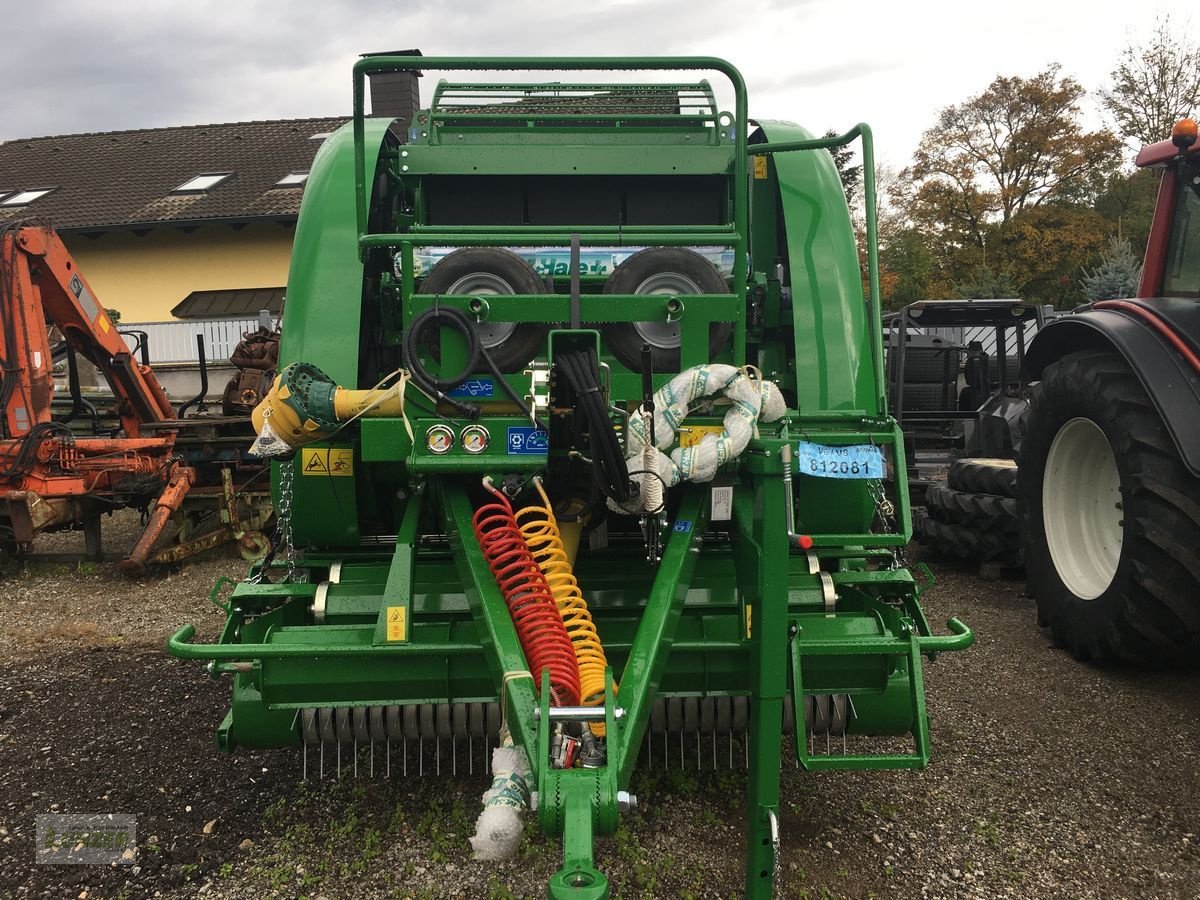 Rundballenpresse of the type McHale V6750, Neumaschine in Kaumberg (Picture 2)