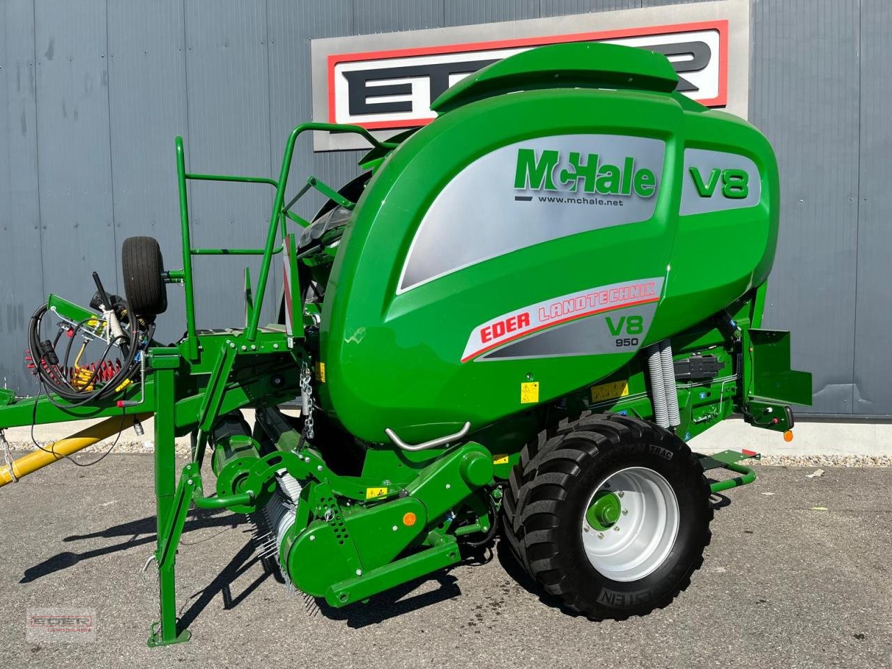 Rundballenpresse typu McHale V8950, Vorführmaschine v Tuntenhausen (Obrázek 2)