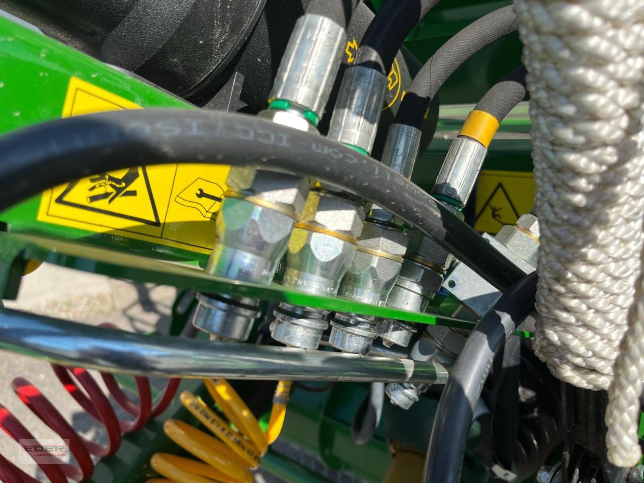 Rundballenpresse typu McHale V8950, Vorführmaschine v Tuntenhausen (Obrázek 9)