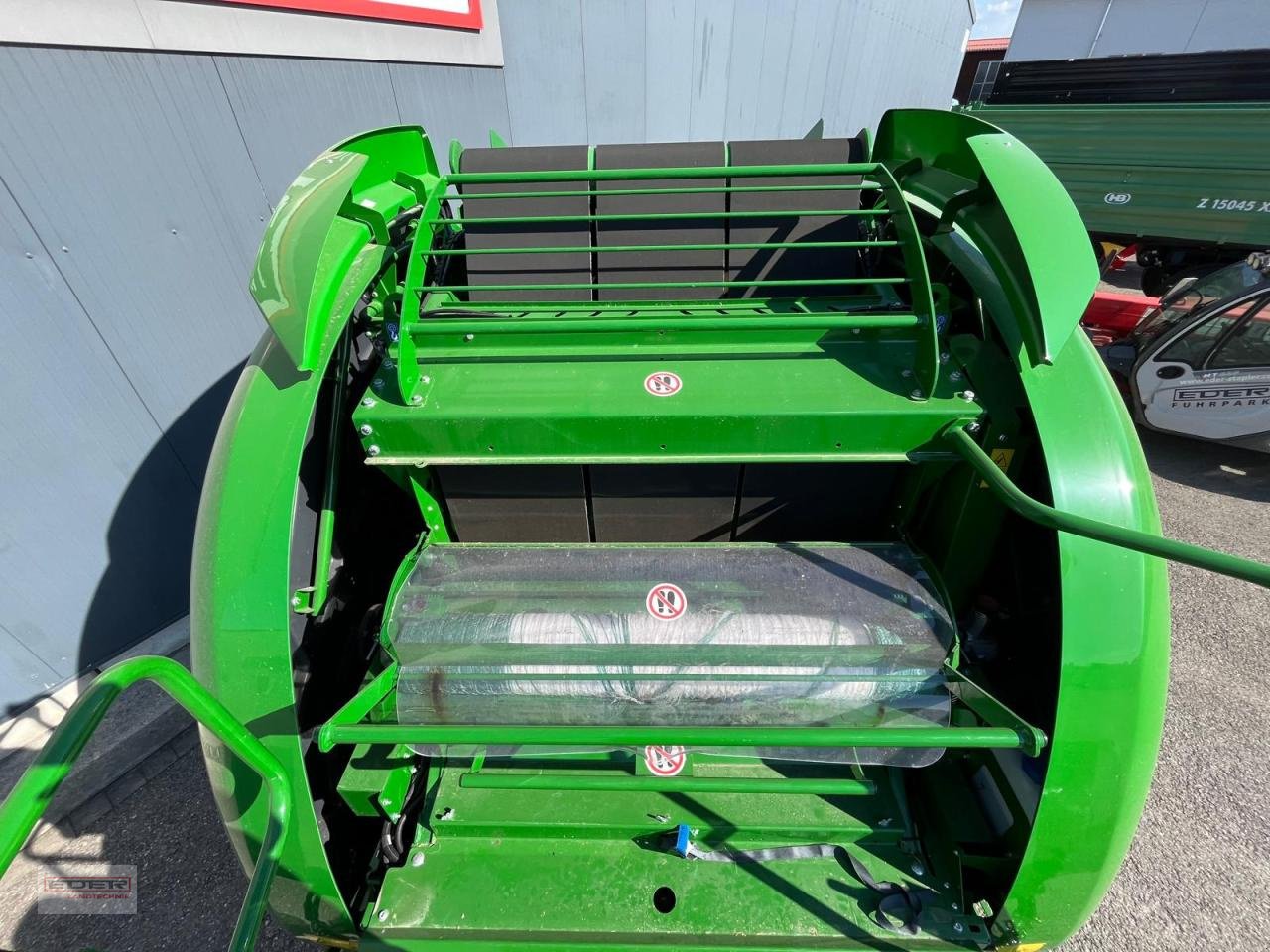 Rundballenpresse typu McHale V8950, Vorführmaschine v Tuntenhausen (Obrázek 17)