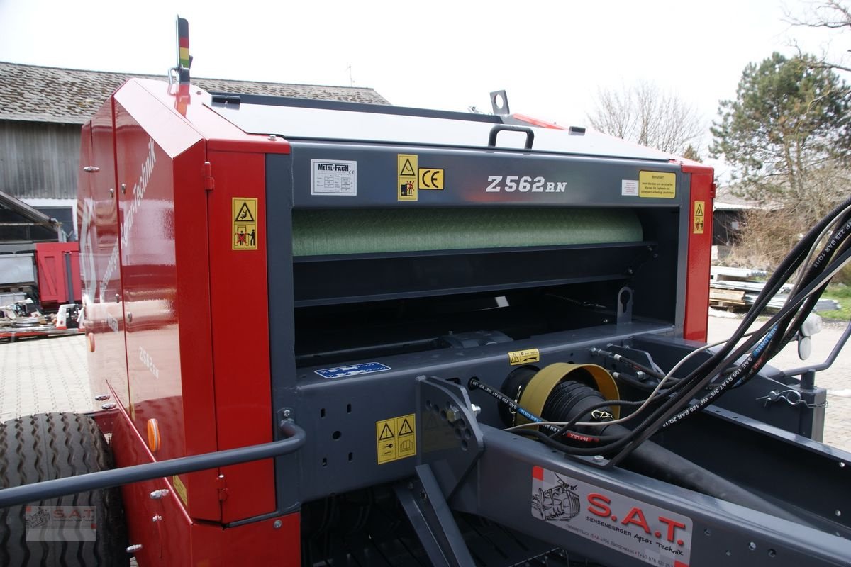 Rundballenpresse des Typs Metal-Fach RN 562-Ballenpresse, Neumaschine in Eberschwang (Bild 2)