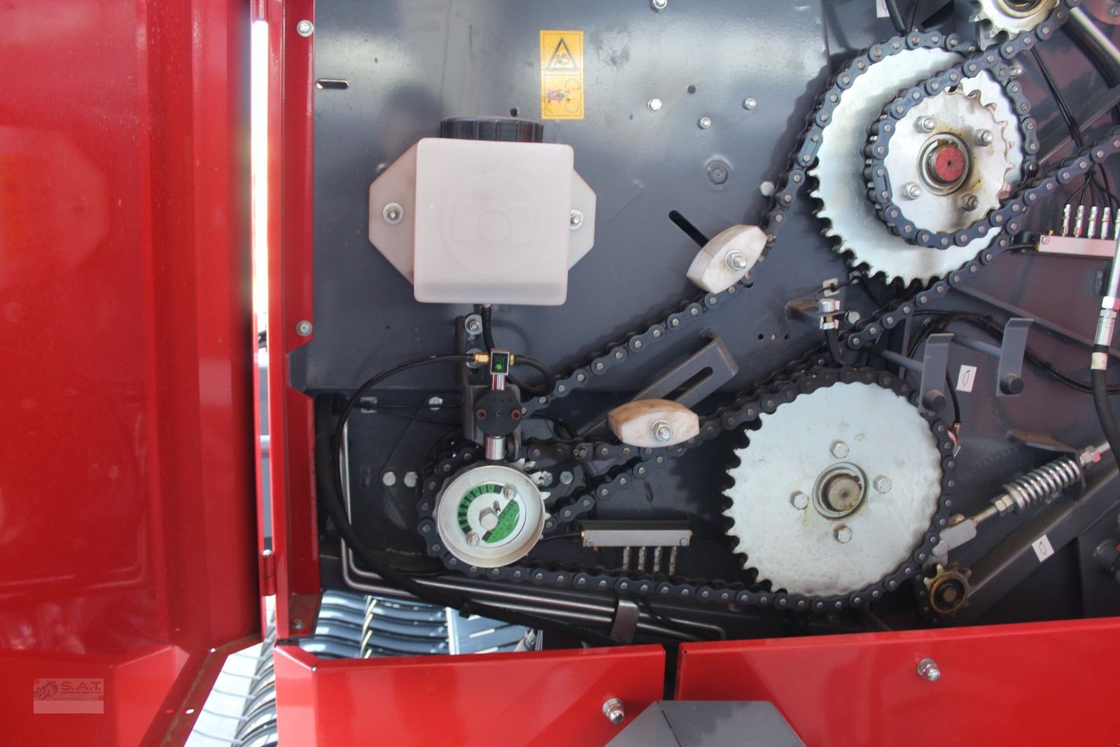 Rundballenpresse des Typs Metal-Fach RN 562-Bergprofi-Ballenpresse, Neumaschine in Eberschwang (Bild 23)