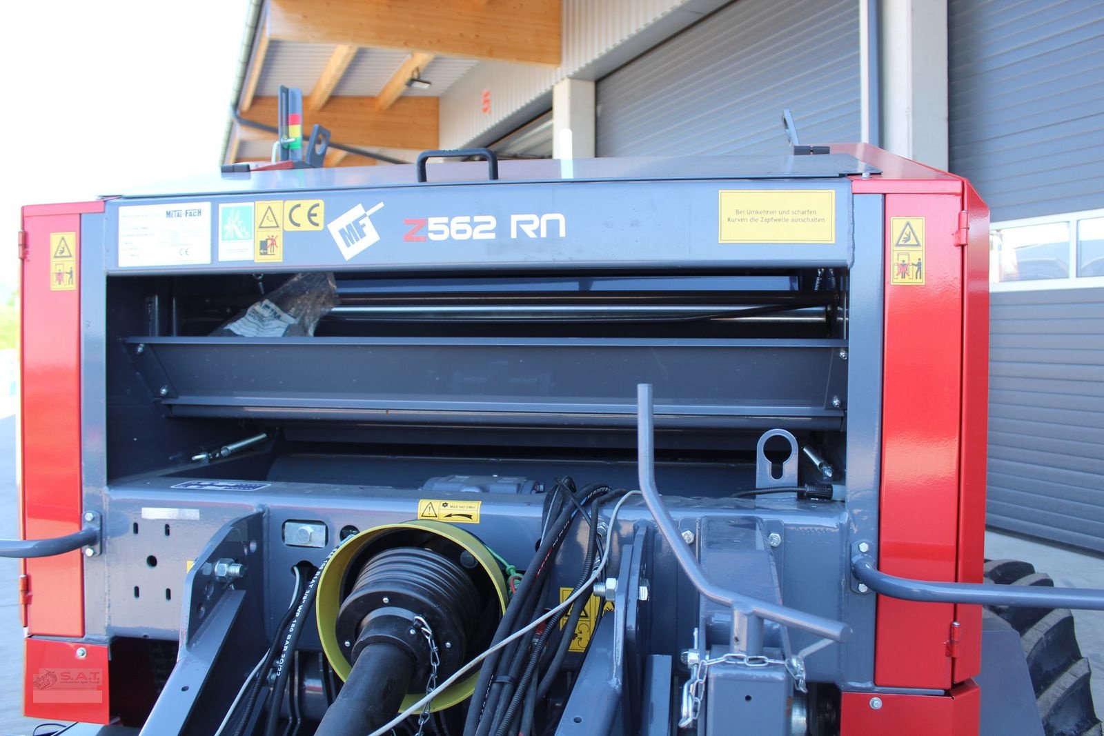 Rundballenpresse des Typs Metal-Fach RN 562-Bergprofi-Ballenpresse, Neumaschine in Eberschwang (Bild 13)