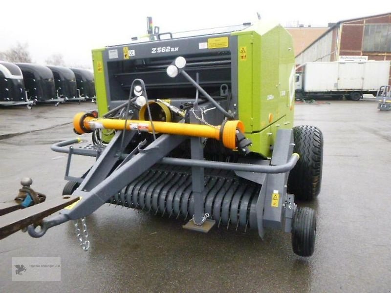 Rundballenpresse des Typs Metal-Fach Rundballenpresse Z562 RN NEU, Neumaschine in Gevelsberg (Bild 2)