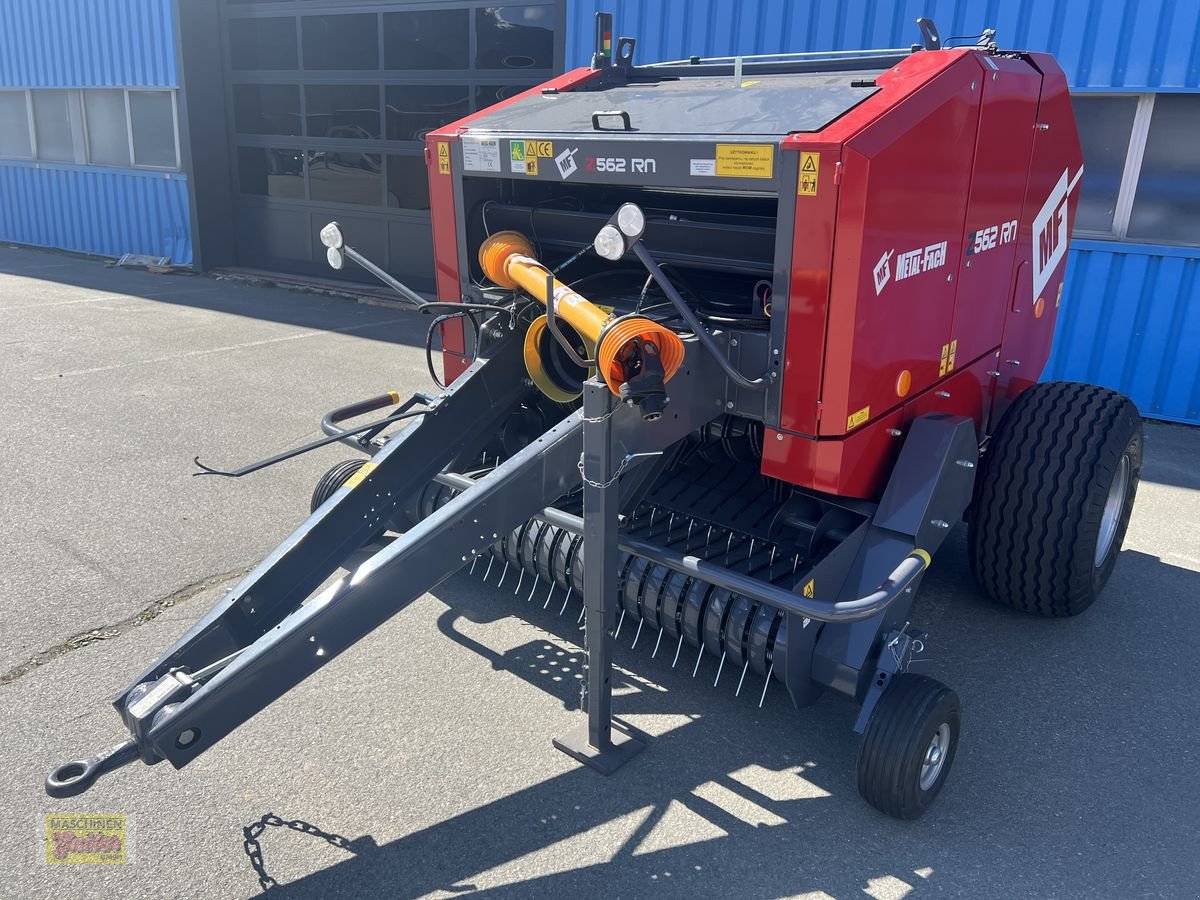 Rundballenpresse des Typs Metal-Fach Z 562 RN  Bergausführung Schneidwerk Bremse, Neumaschine in Kötschach (Bild 15)