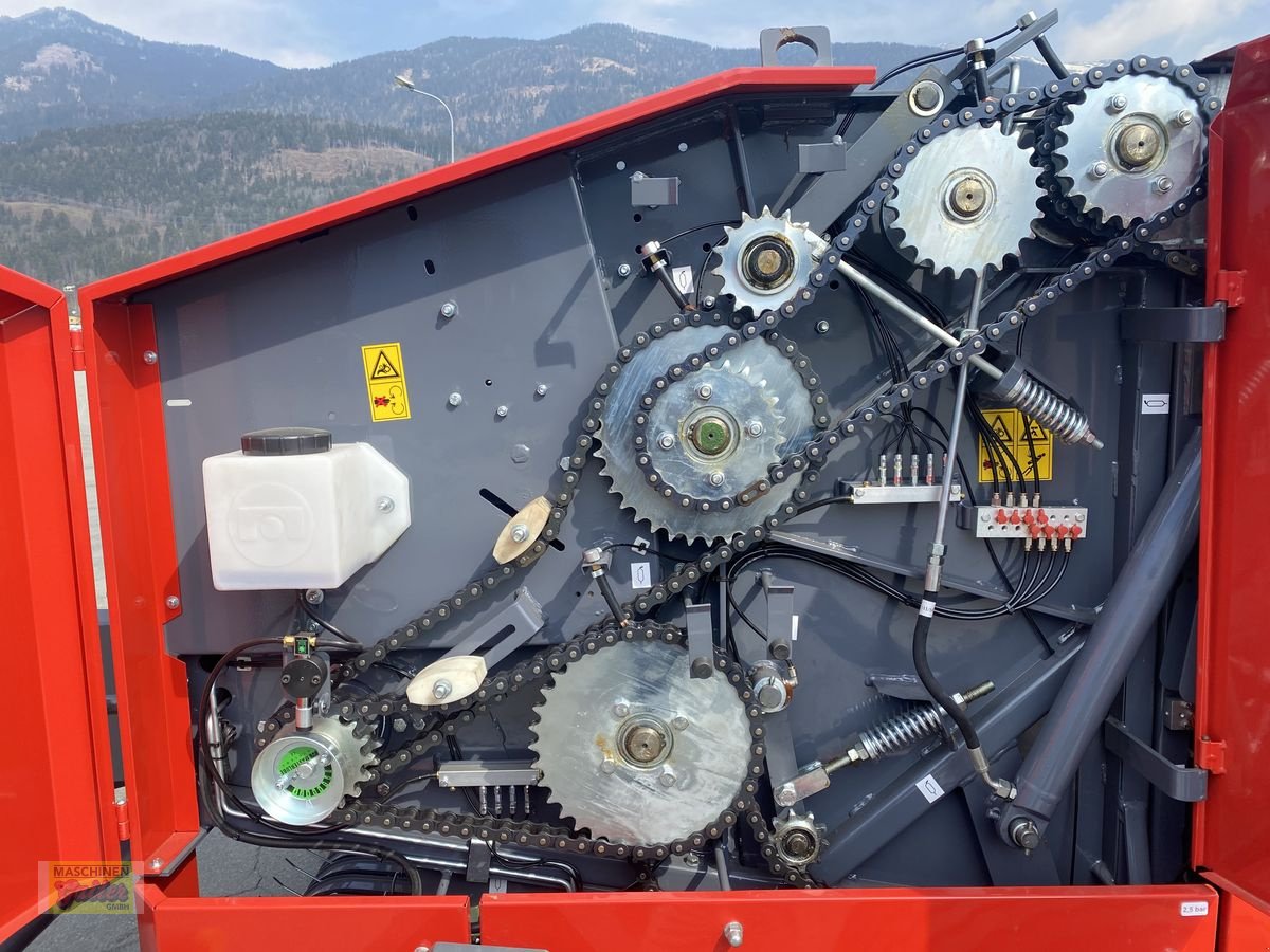 Rundballenpresse des Typs Metal-Fach Z 562 RN  Bergausführung Schneidwerk Bremse, Neumaschine in Kötschach (Bild 25)