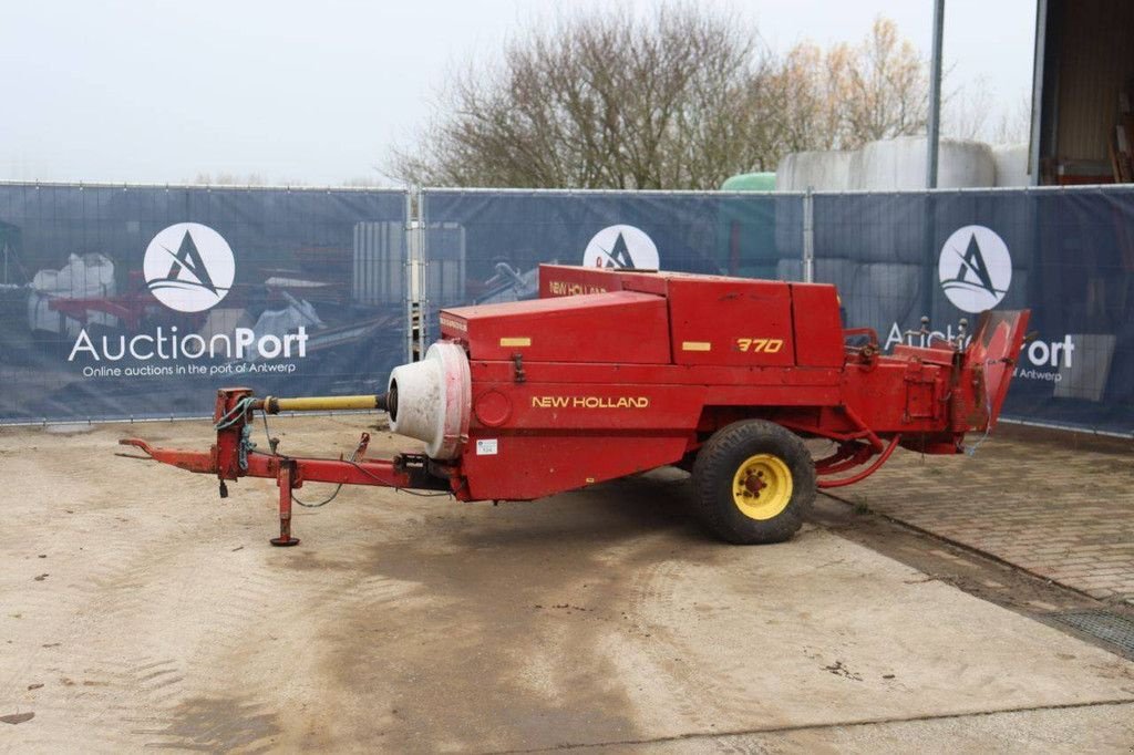 Rundballenpresse типа New Holland 370 Hayliner, Gebrauchtmaschine в Antwerpen (Фотография 1)