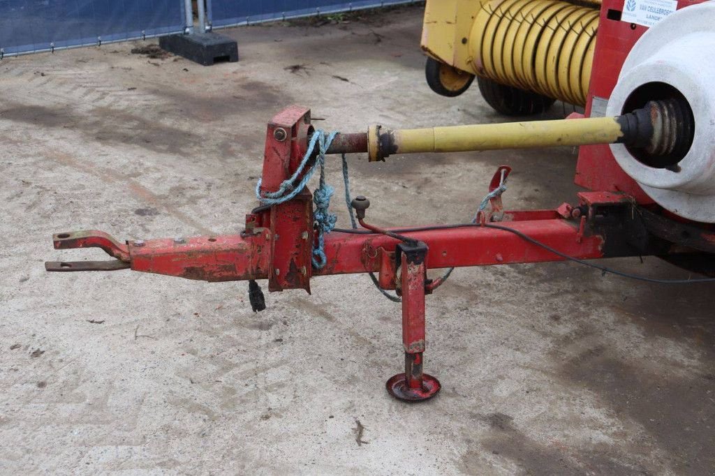 Rundballenpresse типа New Holland 370 Hayliner, Gebrauchtmaschine в Antwerpen (Фотография 10)