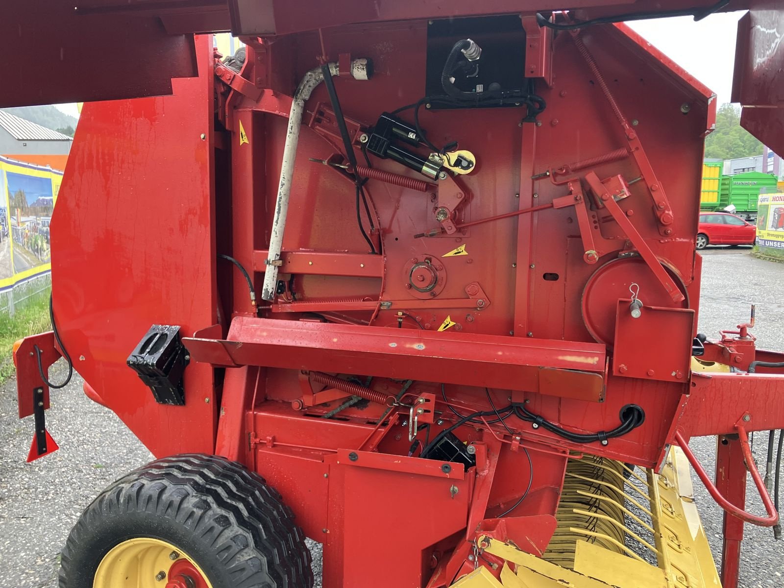 Rundballenpresse типа New Holland 544 CC, Gebrauchtmaschine в Villach (Фотография 10)