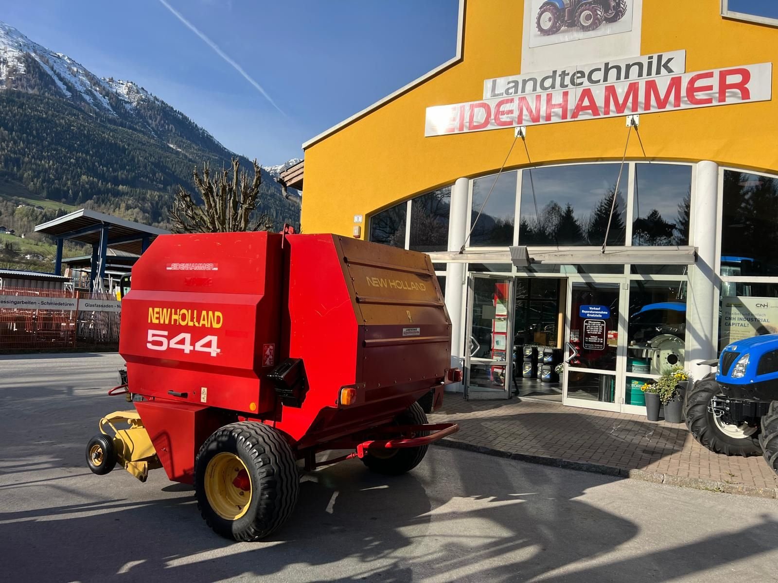 Rundballenpresse des Typs New Holland 544, Gebrauchtmaschine in Burgkirchen (Bild 5)