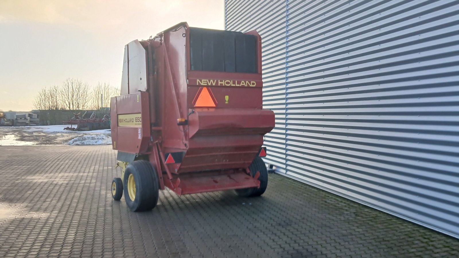 Rundballenpresse типа New Holland 650, Gebrauchtmaschine в Horsens (Фотография 4)