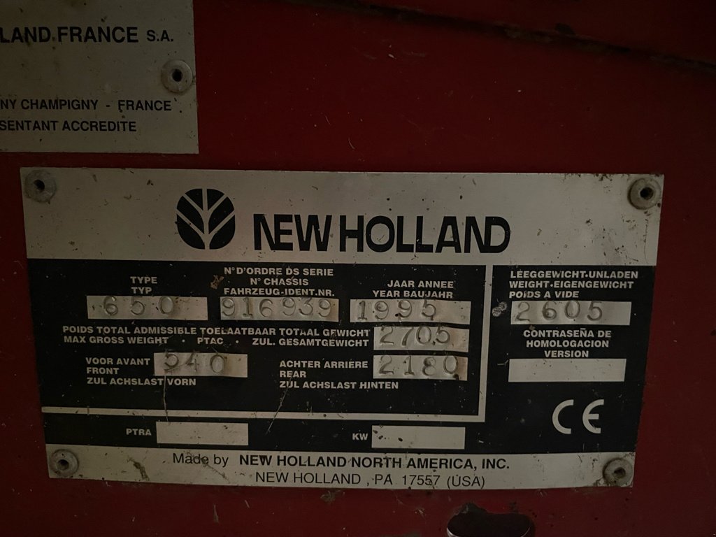 Rundballenpresse des Typs New Holland 650, Gebrauchtmaschine in Calmont (Bild 8)
