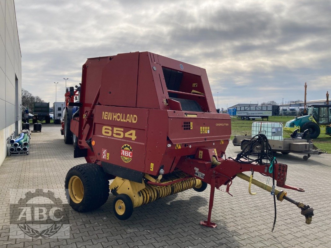 Rundballenpresse des Typs New Holland 654, Gebrauchtmaschine in Cloppenburg (Bild 5)