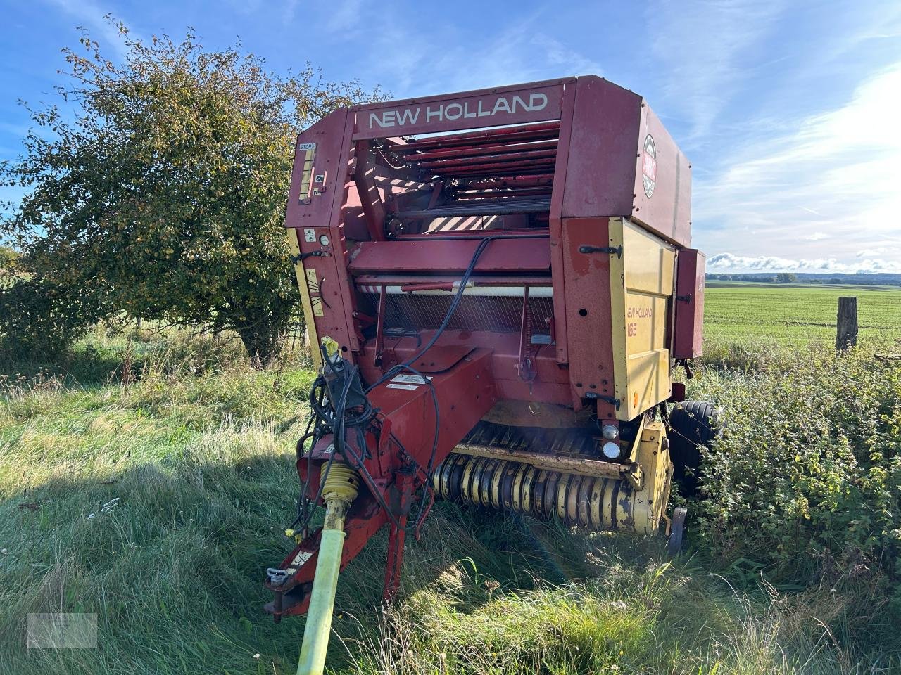 Rundballenpresse des Typs New Holland 865, Gebrauchtmaschine in Pragsdorf (Bild 1)