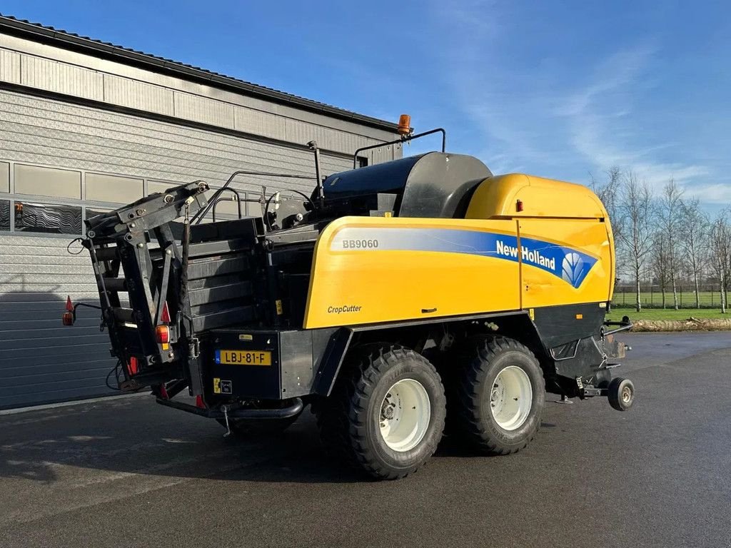 Rundballenpresse tip New Holland BB9060 CropCutter, Gebrauchtmaschine in BENNEKOM (Poză 7)