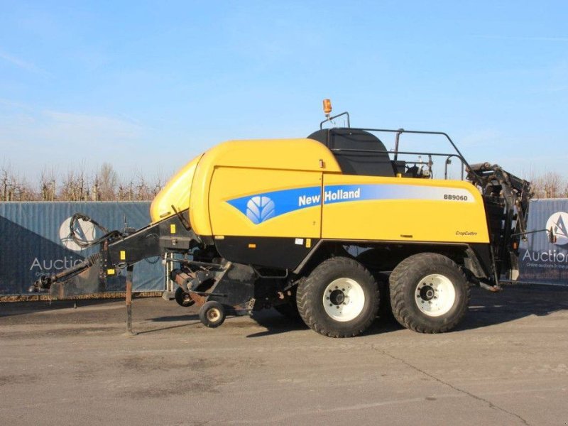 Rundballenpresse del tipo New Holland BB9060, Gebrauchtmaschine en Antwerpen (Imagen 1)