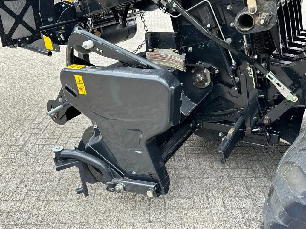 Rundballenpresse типа New Holland Bigbaler 1270 plus cropcutter, Gebrauchtmaschine в BENNEKOM (Фотография 11)