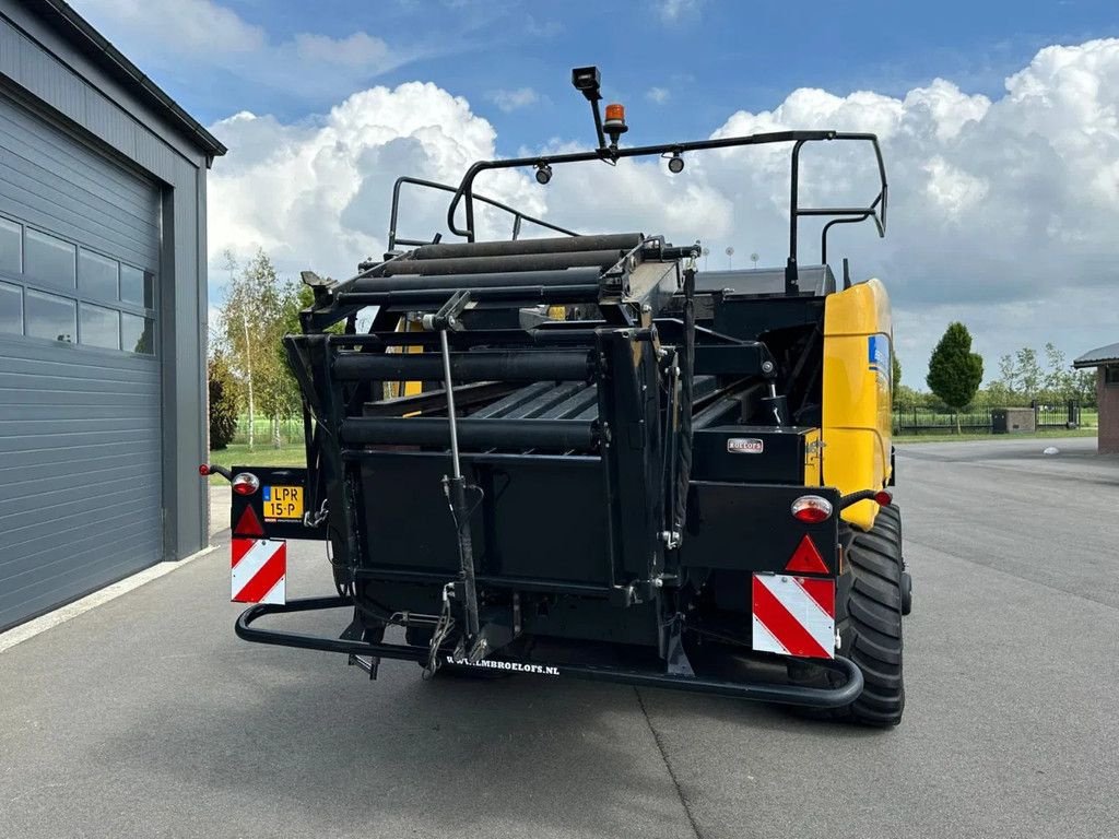 Rundballenpresse типа New Holland Bigbaler 1270 plus cropcutter, Gebrauchtmaschine в BENNEKOM (Фотография 4)