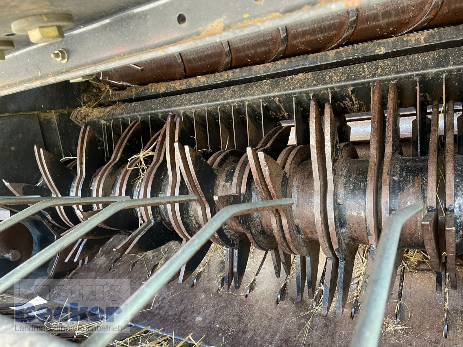 Rundballenpresse des Typs New Holland BR 560 A, Gebrauchtmaschine in Weimar-Niederwalgern (Bild 5)