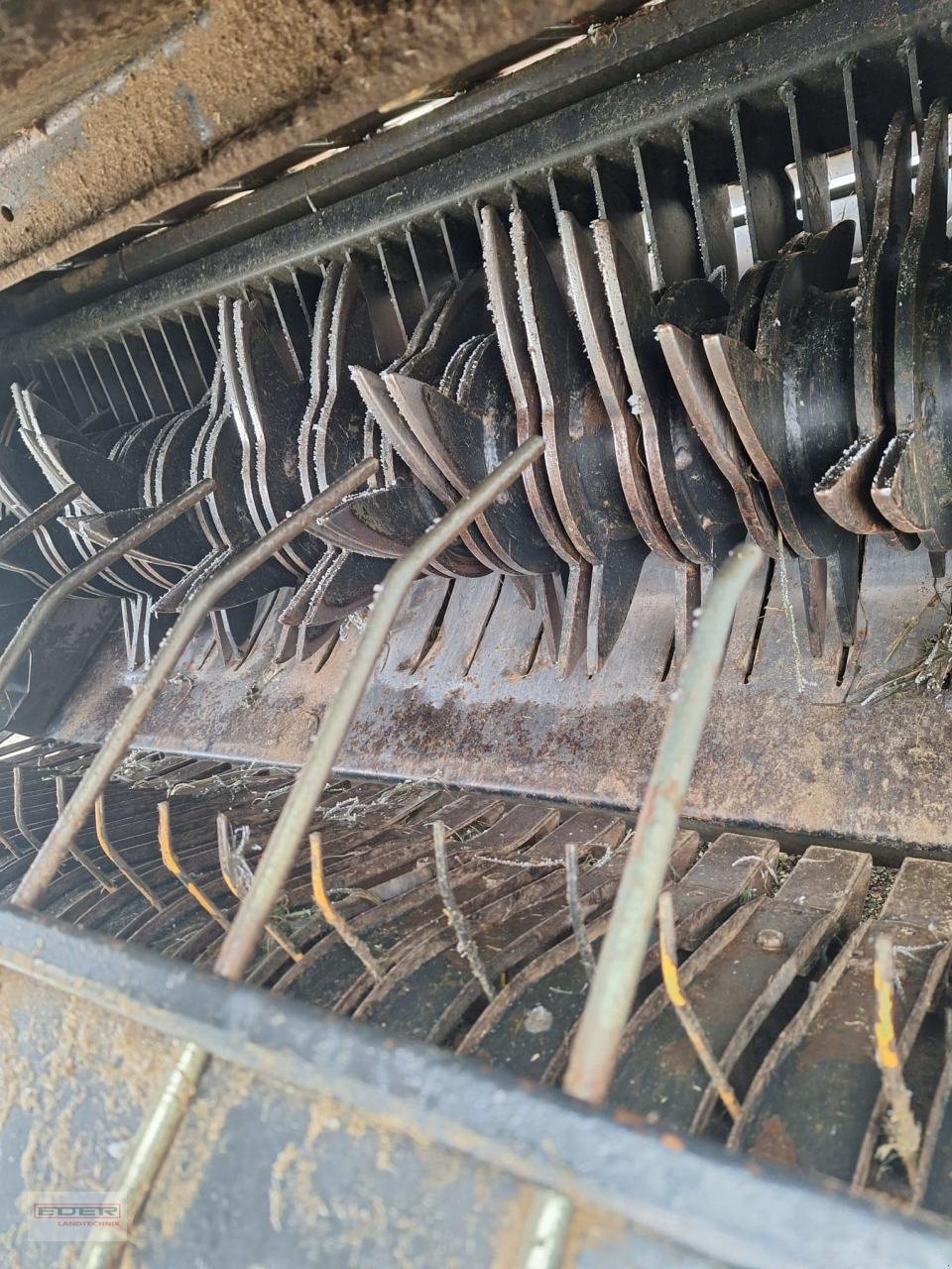 Rundballenpresse типа New Holland BR 6090 CropCutter, Gebrauchtmaschine в Tuntenhausen (Фотография 8)