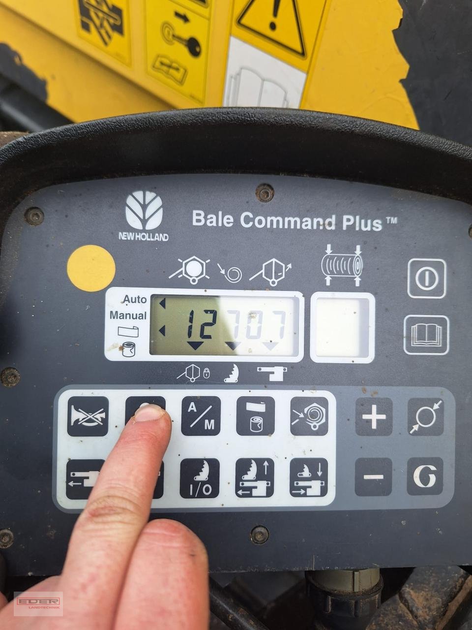 Rundballenpresse типа New Holland BR 6090 CropCutter, Gebrauchtmaschine в Tuntenhausen (Фотография 9)