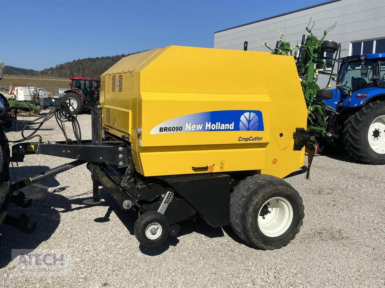 Rundballenpresse des Typs New Holland BR 6090 RC, Gebrauchtmaschine in Velburg (Bild 1)