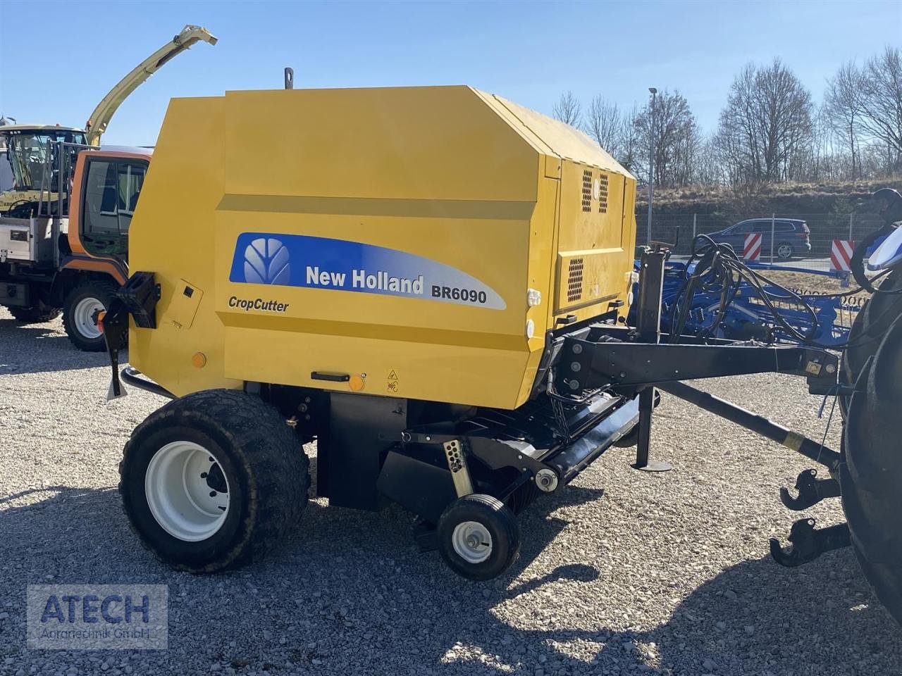 Rundballenpresse des Typs New Holland BR 6090 RC, Gebrauchtmaschine in Velburg (Bild 2)