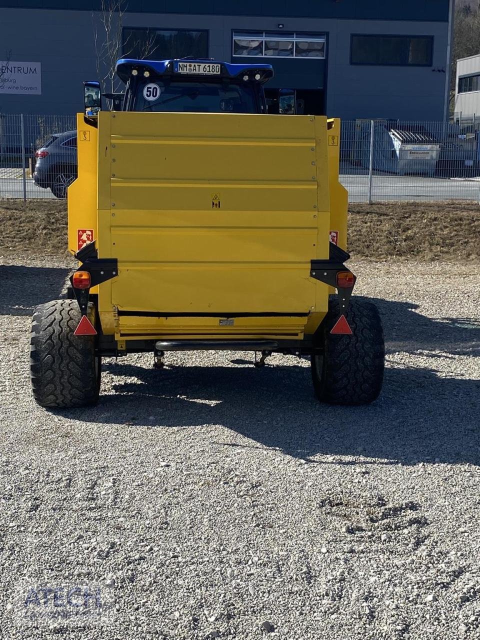 Rundballenpresse des Typs New Holland BR 6090 RC, Gebrauchtmaschine in Velburg (Bild 4)
