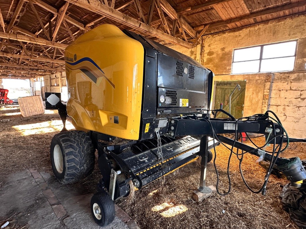 Rundballenpresse типа New Holland BR 6090 / Roll-Bar 125, Gebrauchtmaschine в Liebenwalde (Фотография 23)