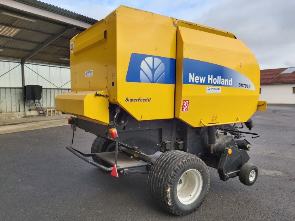 Rundballenpresse tip New Holland BR 7060, Gebrauchtmaschine in VERT TOULON (Poză 8)