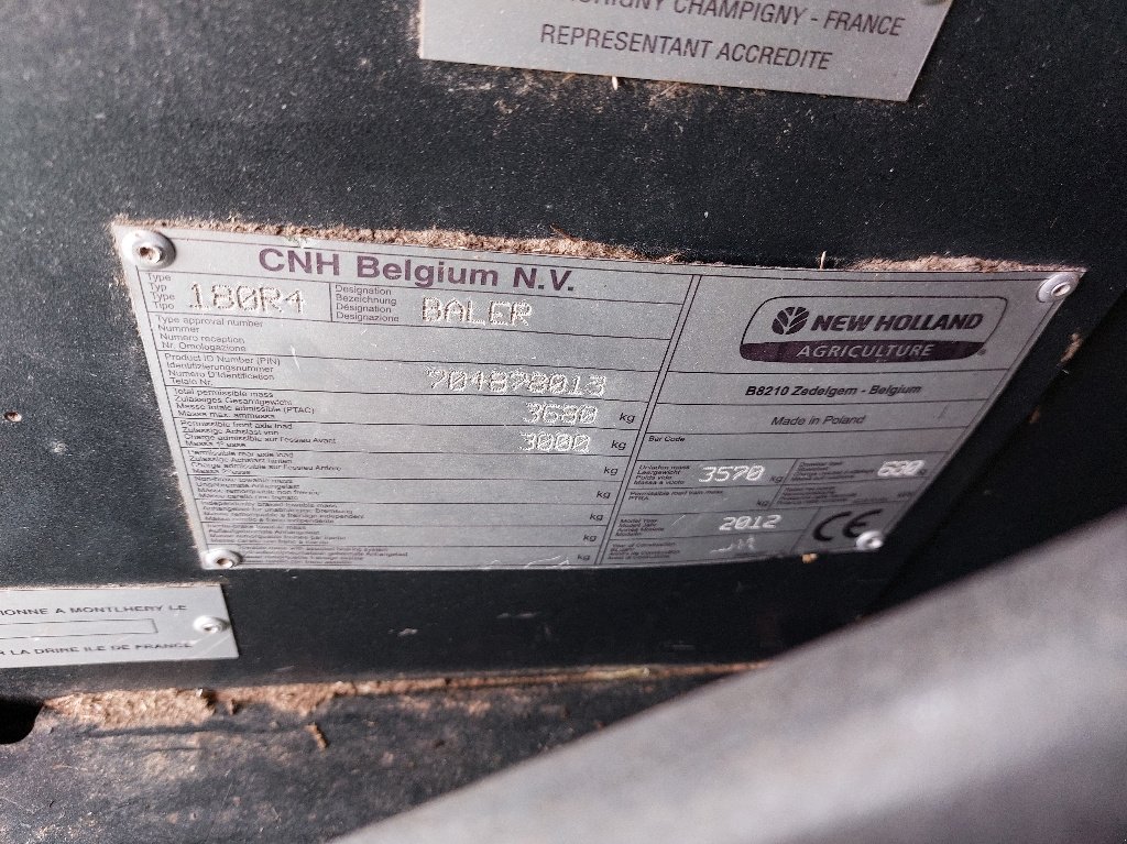 Rundballenpresse του τύπου New Holland BR 7070 R FF, Gebrauchtmaschine σε BRAS SUR MEUSE (Φωτογραφία 5)