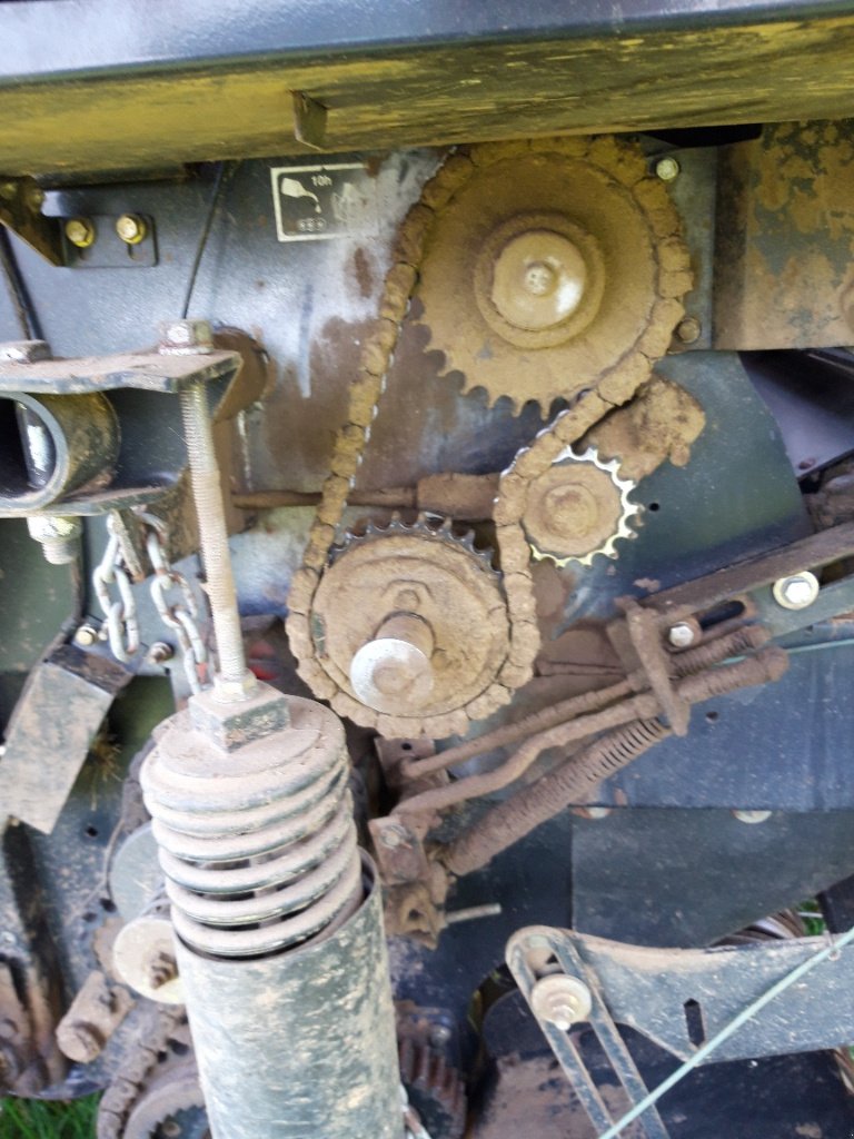 Rundballenpresse of the type New Holland BR 7070 R FF, Gebrauchtmaschine in BRAS SUR MEUSE (Picture 9)