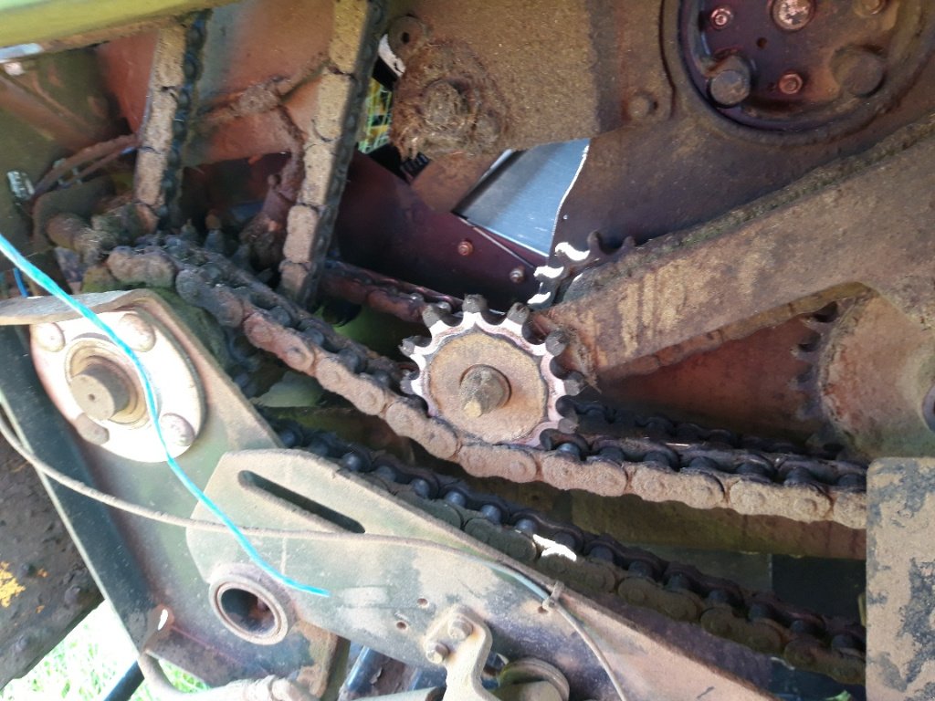 Rundballenpresse of the type New Holland BR 7070 R FF, Gebrauchtmaschine in BRAS SUR MEUSE (Picture 8)