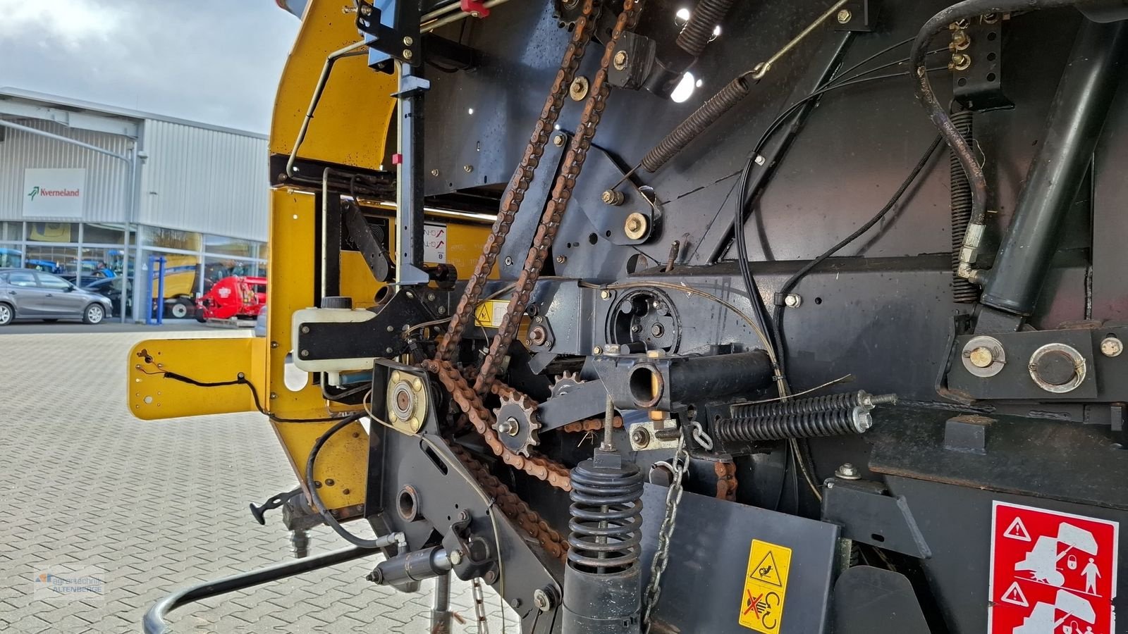 Rundballenpresse типа New Holland BR 7070, Gebrauchtmaschine в Altenberge (Фотография 6)