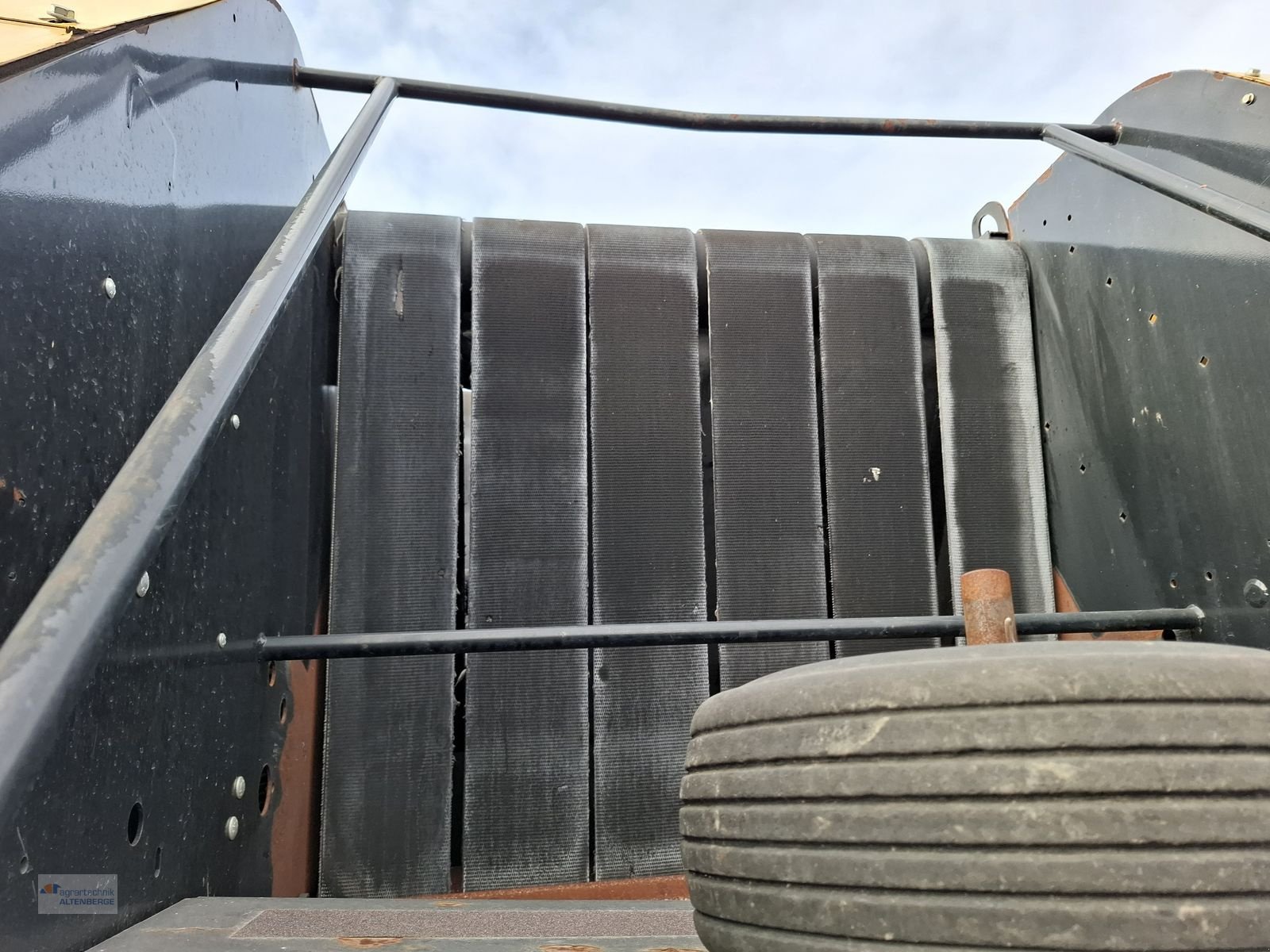 Rundballenpresse del tipo New Holland BR 7070, Gebrauchtmaschine In Altenberge (Immagine 12)