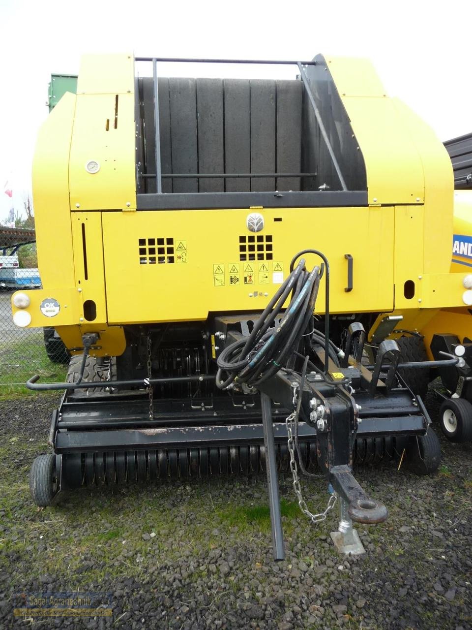 Rundballenpresse des Typs New Holland BR 7070, Gebrauchtmaschine in Rhaunen (Bild 8)