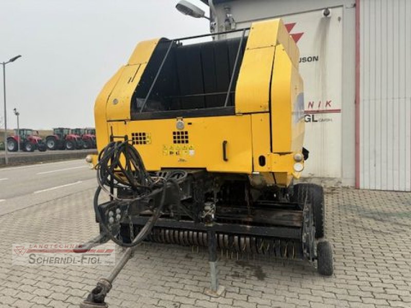 Rundballenpresse Türe ait New Holland BR 7070, Gebrauchtmaschine içinde St.Margarethen (resim 6)