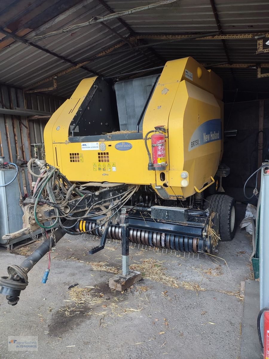 Rundballenpresse типа New Holland BR 750 A, Gebrauchtmaschine в Altenberge (Фотография 4)
