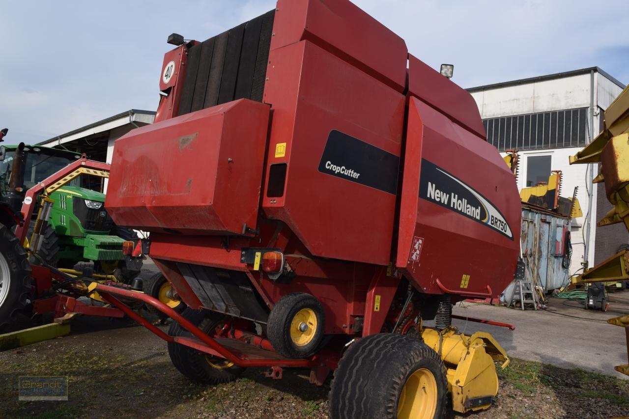 Rundballenpresse des Typs New Holland BR 750 CropCutter, Gebrauchtmaschine in Oyten (Bild 6)