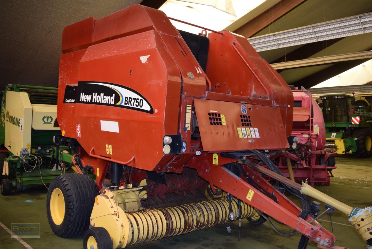 Rundballenpresse typu New Holland BR 750 CropCutter, Gebrauchtmaschine v Oyten (Obrázek 2)