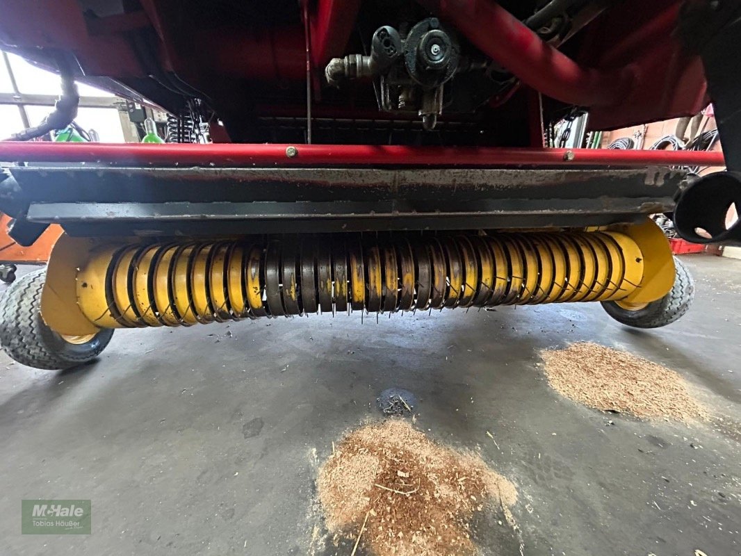Rundballenpresse tip New Holland BR 750, Gebrauchtmaschine in Borgholzhausen (Poză 9)
