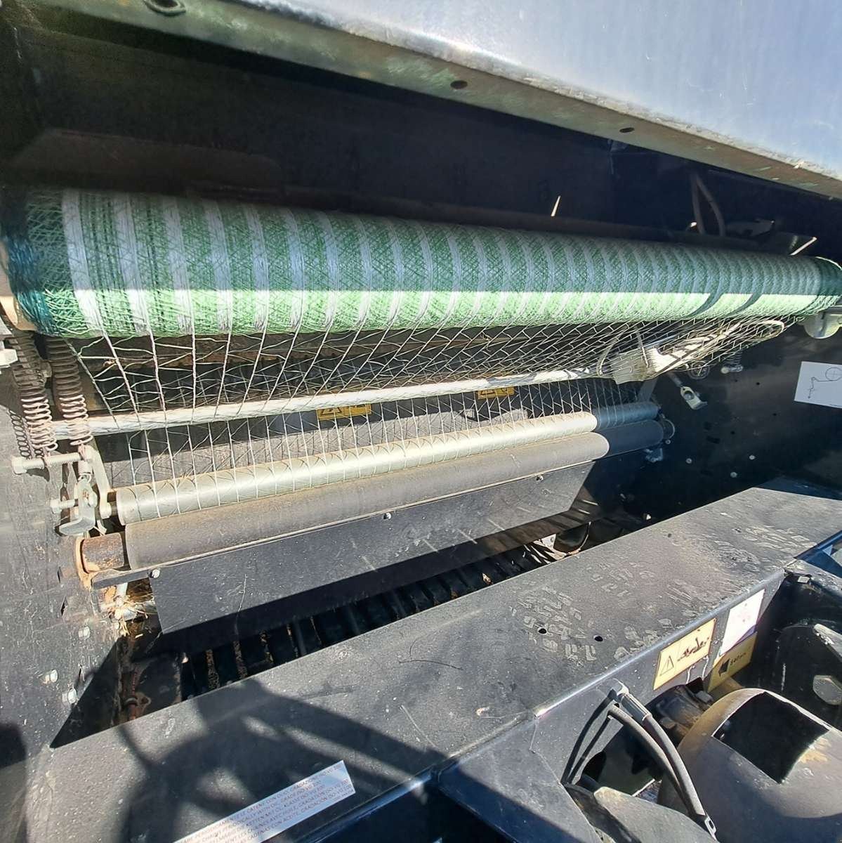 Rundballenpresse del tipo New Holland BR120UTILITY, Gebrauchtmaschine en UCHAUD (Imagen 6)