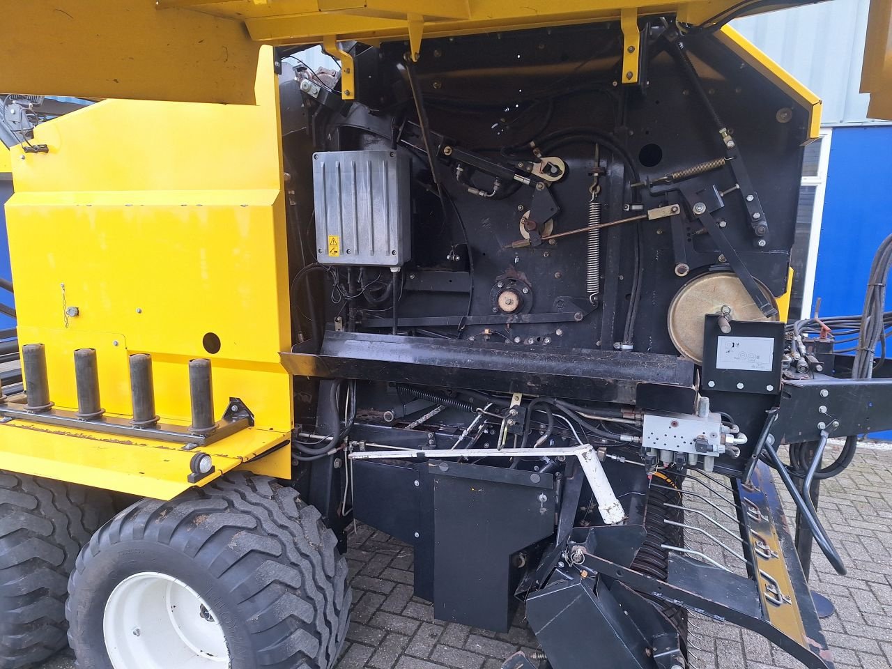 Rundballenpresse van het type New Holland BR560A, Gebrauchtmaschine in Wenum Wiesel (Foto 7)
