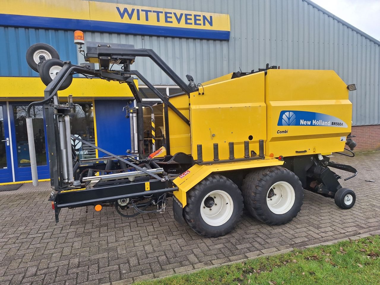 Rundballenpresse van het type New Holland BR560A, Gebrauchtmaschine in Wenum Wiesel (Foto 4)