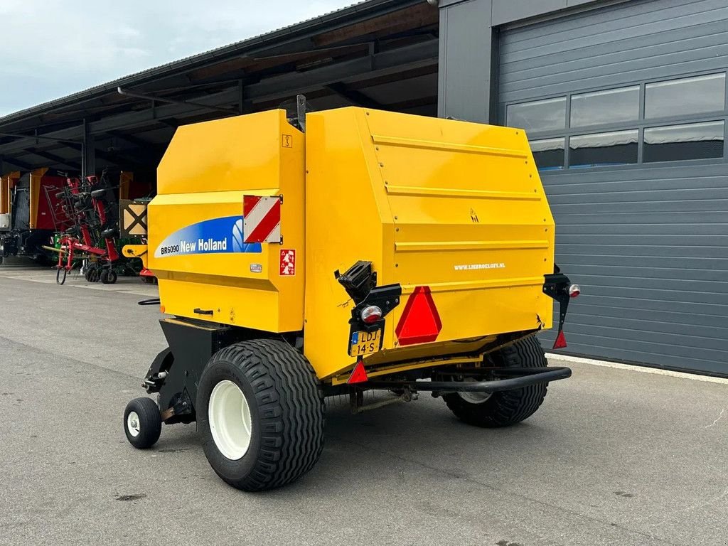 Rundballenpresse del tipo New Holland BR6090 balenpers, Gebrauchtmaschine en BENNEKOM (Imagen 5)