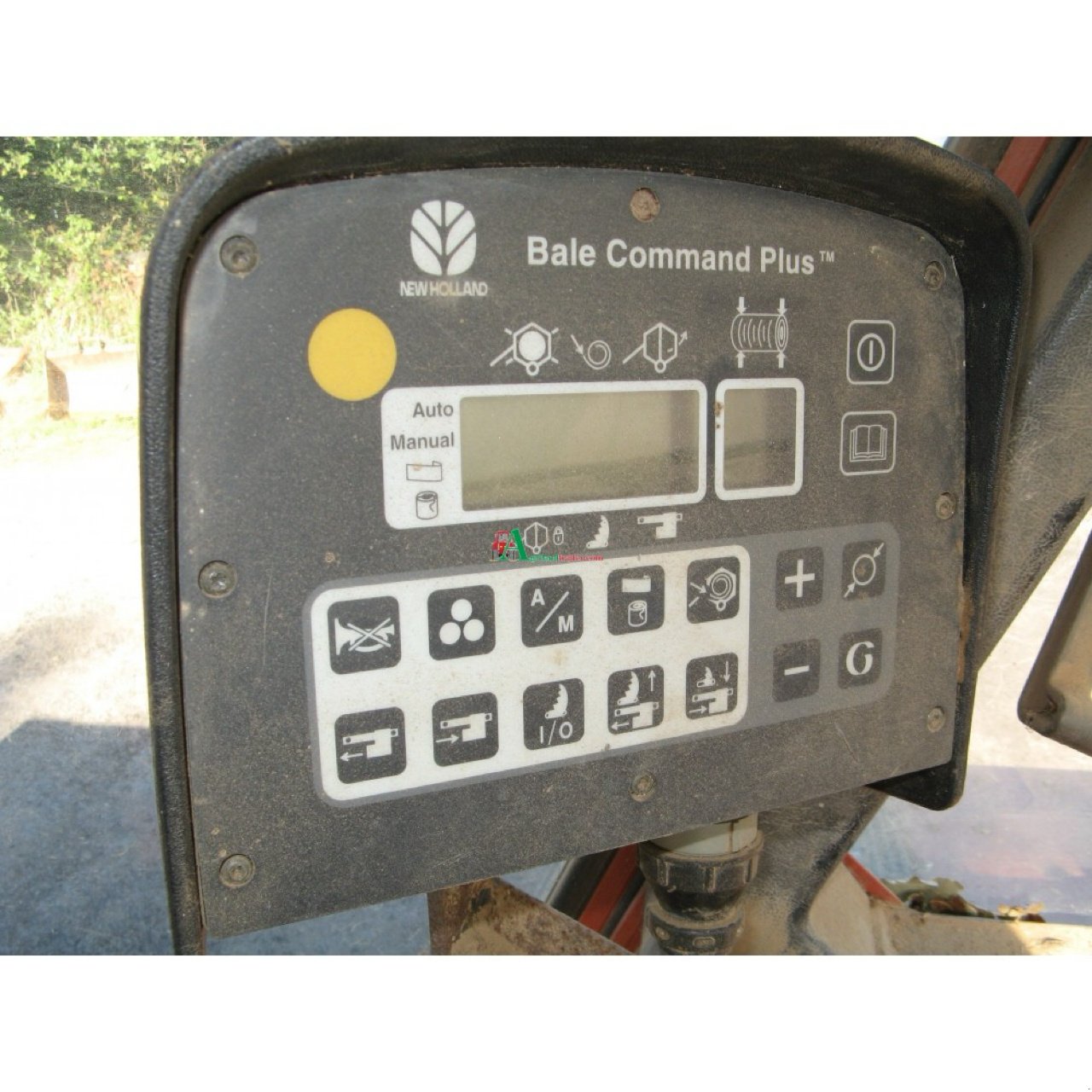 Rundballenpresse van het type New Holland BR7060, Gebrauchtmaschine in VERT TOULON (Foto 4)