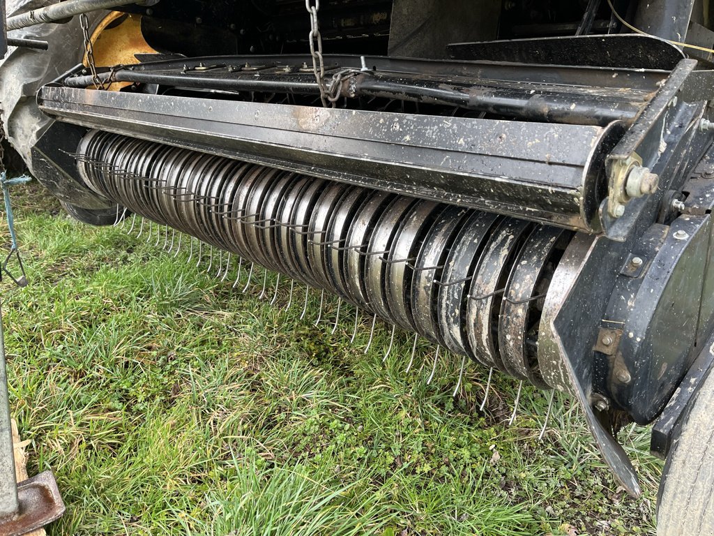 Rundballenpresse van het type New Holland BR7060, Gebrauchtmaschine in VERT TOULON (Foto 10)