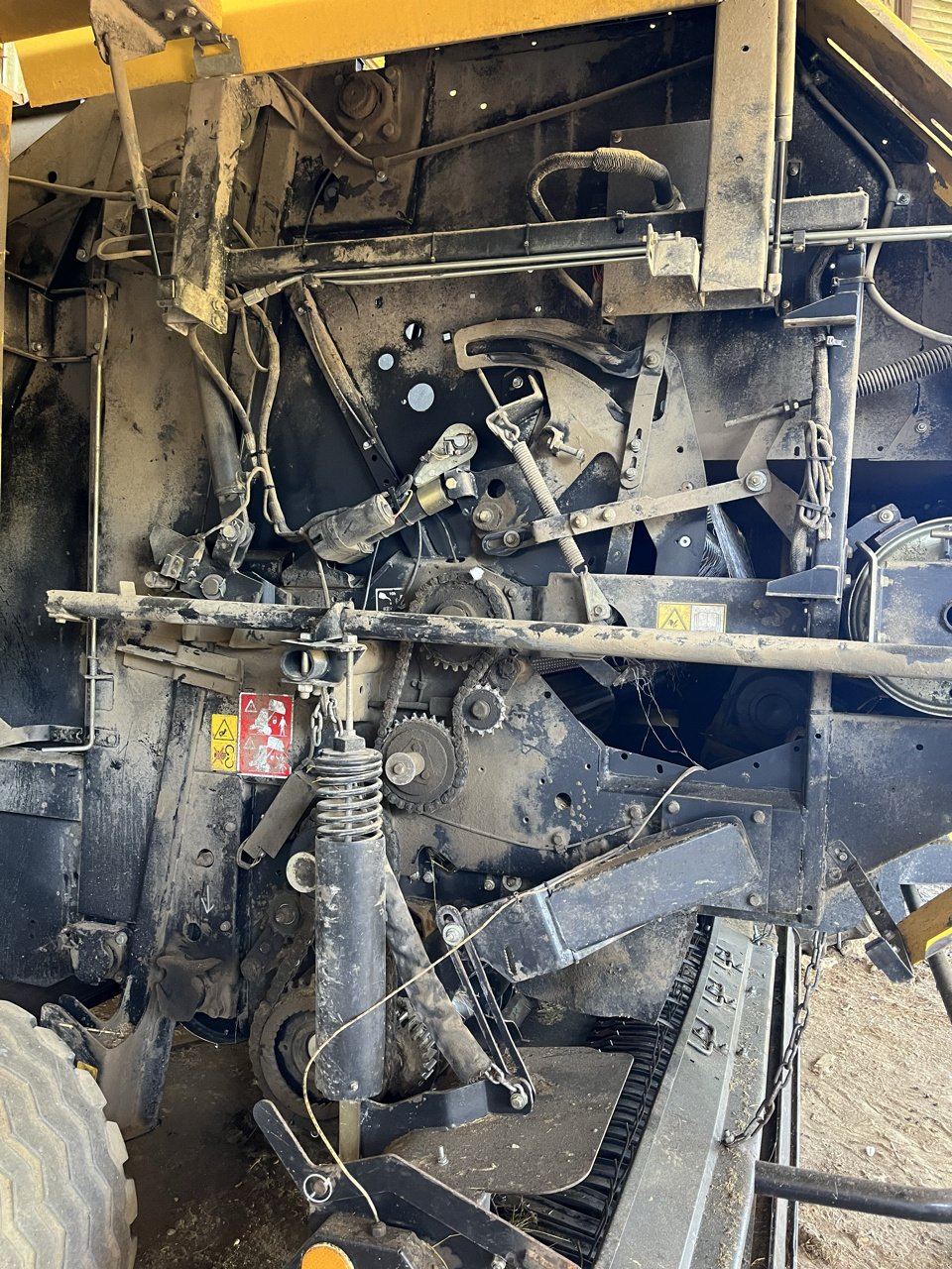 Rundballenpresse van het type New Holland BR7060, Gebrauchtmaschine in VERT TOULON (Foto 2)