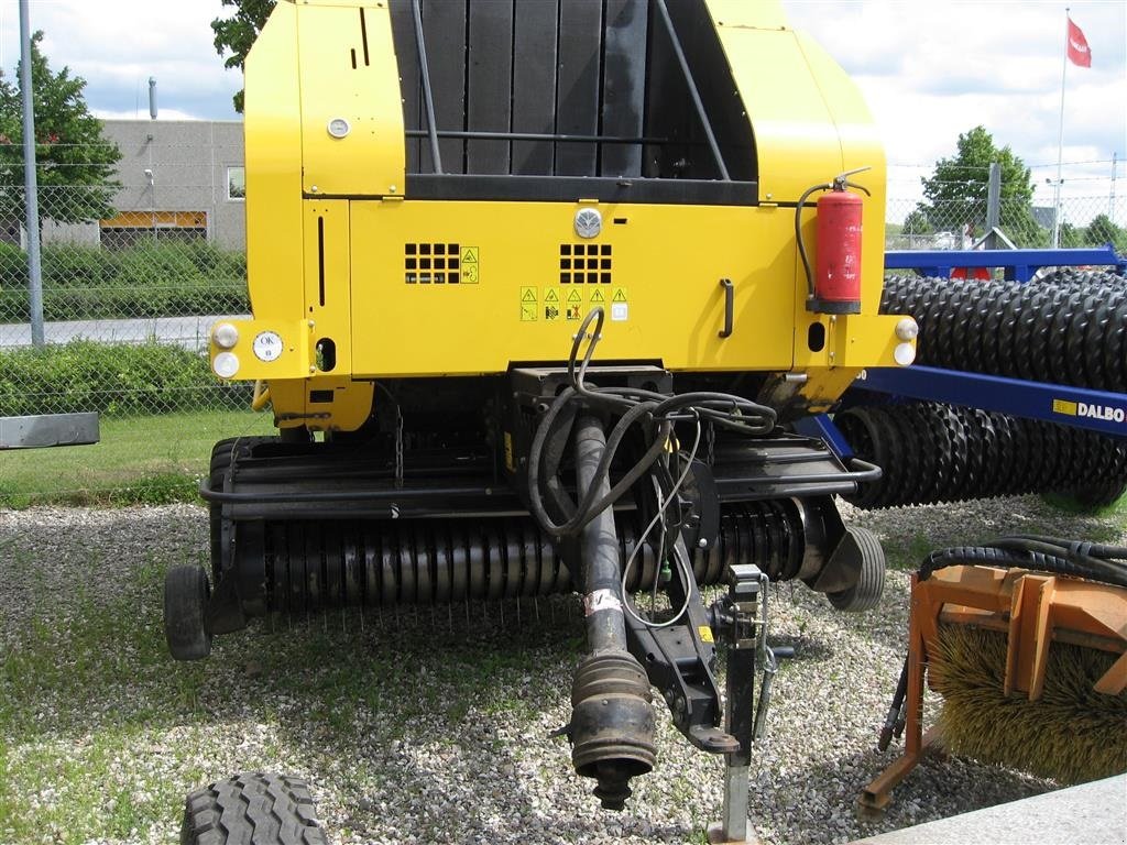 Rundballenpresse типа New Holland BR7070 med SUPER FEED, Gebrauchtmaschine в Roskilde (Фотография 2)