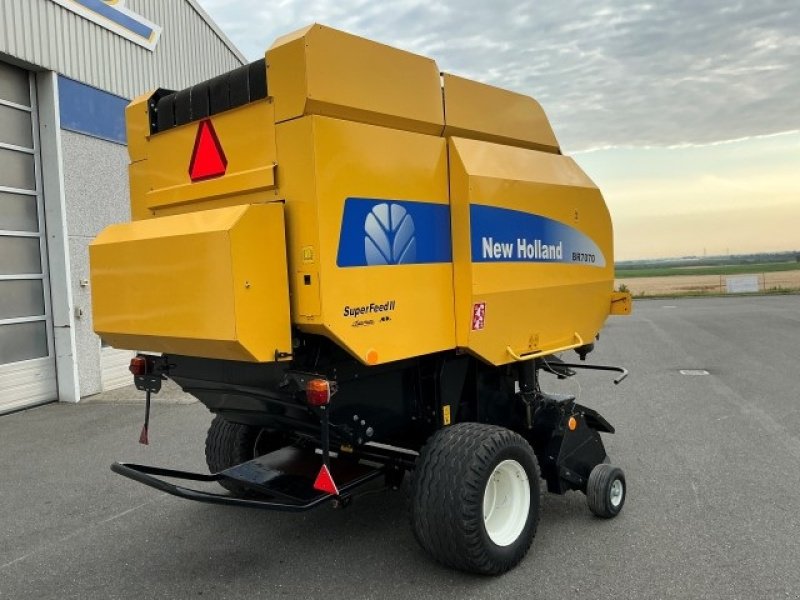 Rundballenpresse des Typs New Holland BR7070, Gebrauchtmaschine in Farsø (Bild 2)